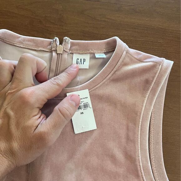NWT Gap velour blush colored blouse XS - Picture 3 of 3